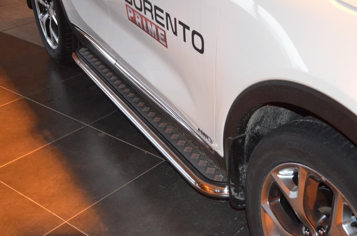Пороги с накладным листом для автомобиля KIA Sorento 2015. KSR.15.41, Россия
