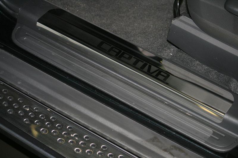 Накладки на внутренние пороги с логотипом на пластик для Chevrolet Captiva 2007, Союз-96 CCAP.31.3079