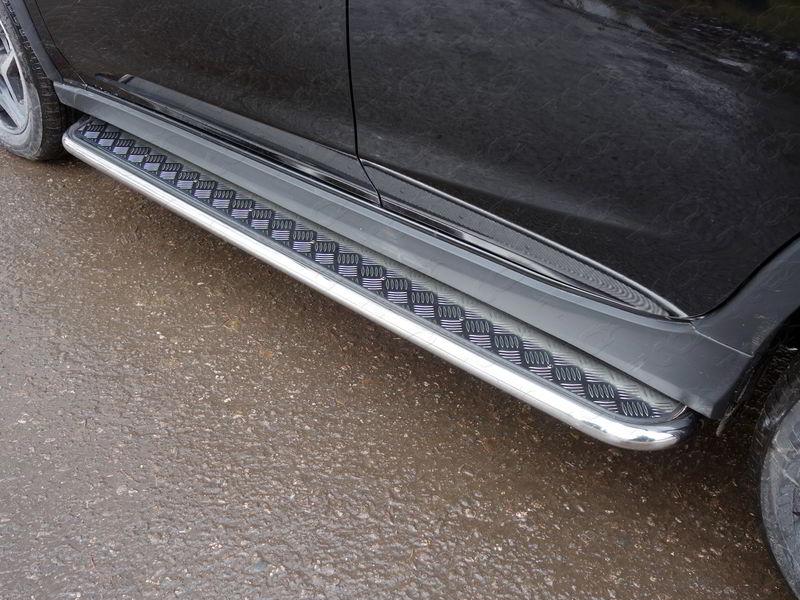 Пороги с площадкой 42,4 мм для автомобиля Subaru XV 2017-, TCC Тюнинг SUBXV17-06
