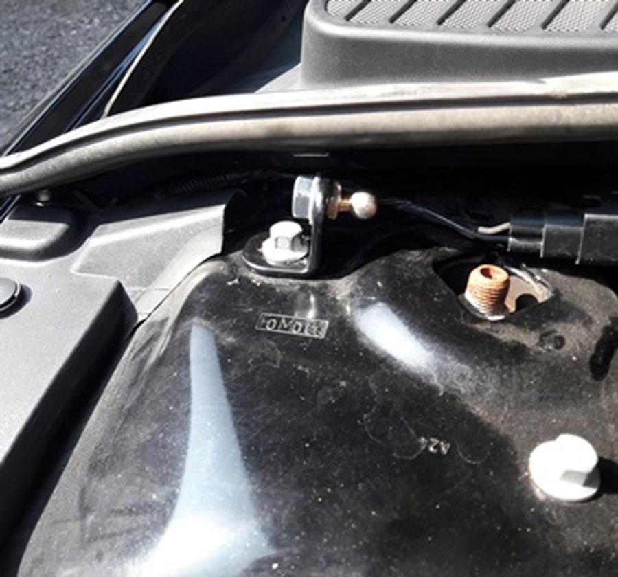 Упоры капота Ford Mondeo 4, Autoinnovation upr-03-04