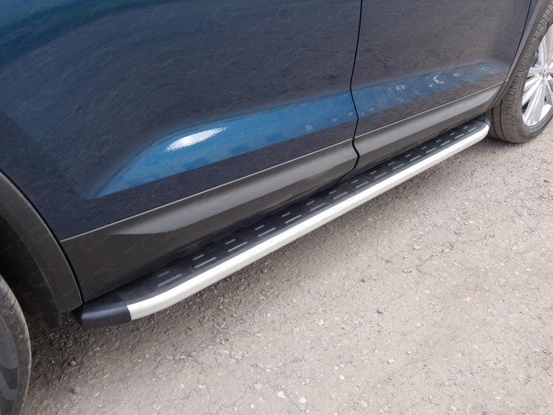 Пороги алюминиевые с пластиковой накладкой 1820 мм для автомобиля Skoda Kodiaq 2017- TCC Тюнинг арт. SKOKOD17-11AL