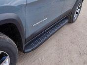 Пороги алюминиевые с пластиковой накладкой (карбон черные)  1720 мм для автомобиля Jeep Cherokee (Traihawk) 2014-, TCC Тюнинг JEEPCHERTRAIL14-18BL