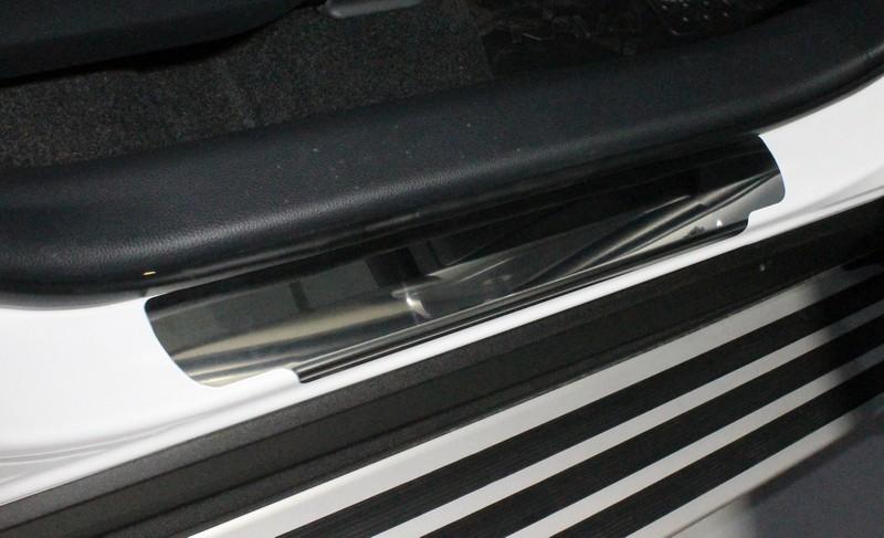 Накладки на пороги (лист зеркальный) 4 шт для автомобиля Toyota Toyota RAV4 2019 арт. TOYRAV19-05