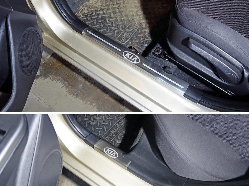 Накладки на пластиковые пороги (лист шлифованный надпись KIA) для автомобиля Kia Rio 2015-2016 TCC Тюнинг арт. KIARIO15-12