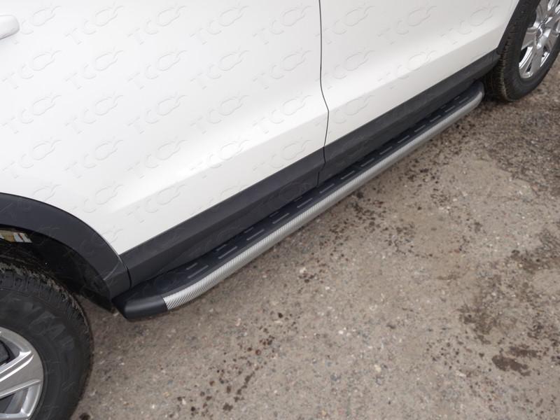 Пороги алюминиевые с пластиковой накладкой (карбон серые) 1720 мм для автомобиля Audi Q3 2011- TCC Тюнинг арт. AUDIQ315-01GR