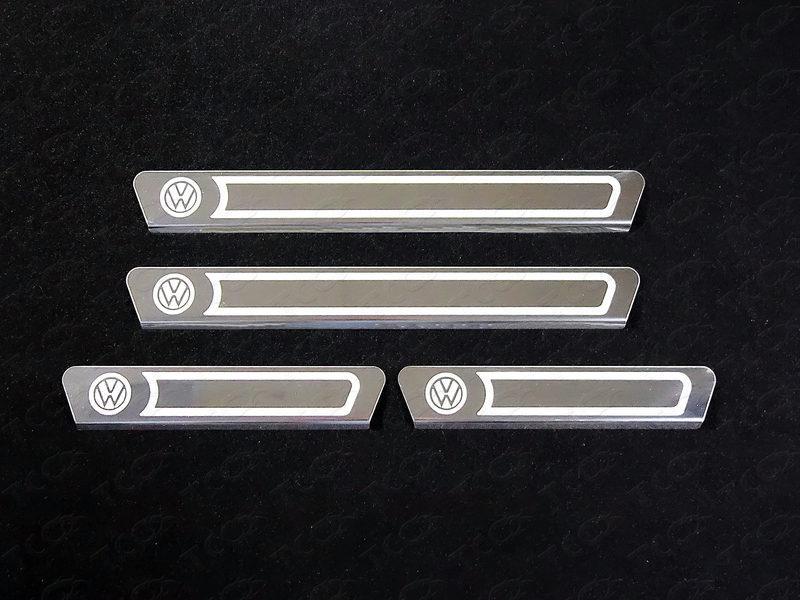 Накладки на пороги внешние (лист шлифованный логотип Volkswagen) для автомобиля Volkswagen Polo 2016-
