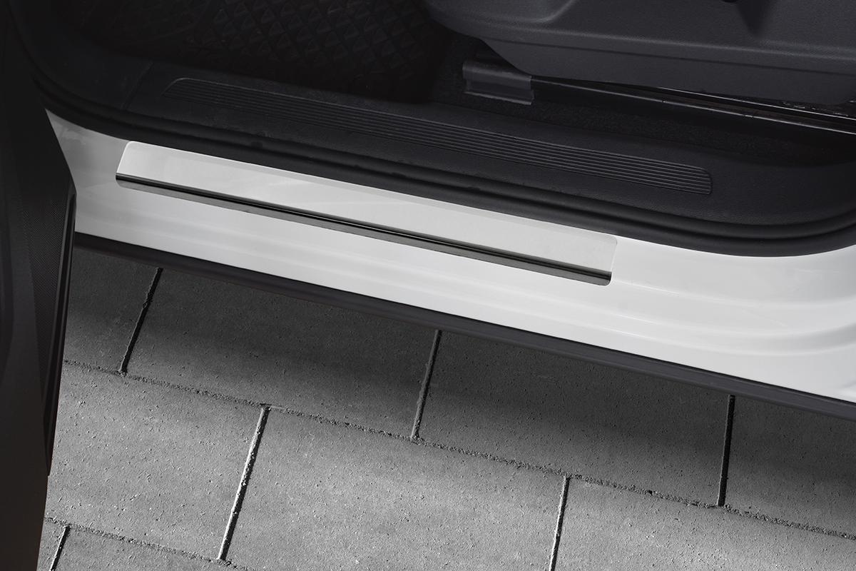 VOLKSWAGEN TIGUAN (not OFF ROAD) 2017-2020 Накладки на пороги RUSSTAL (нерж., зеркало) VWTIG17-01