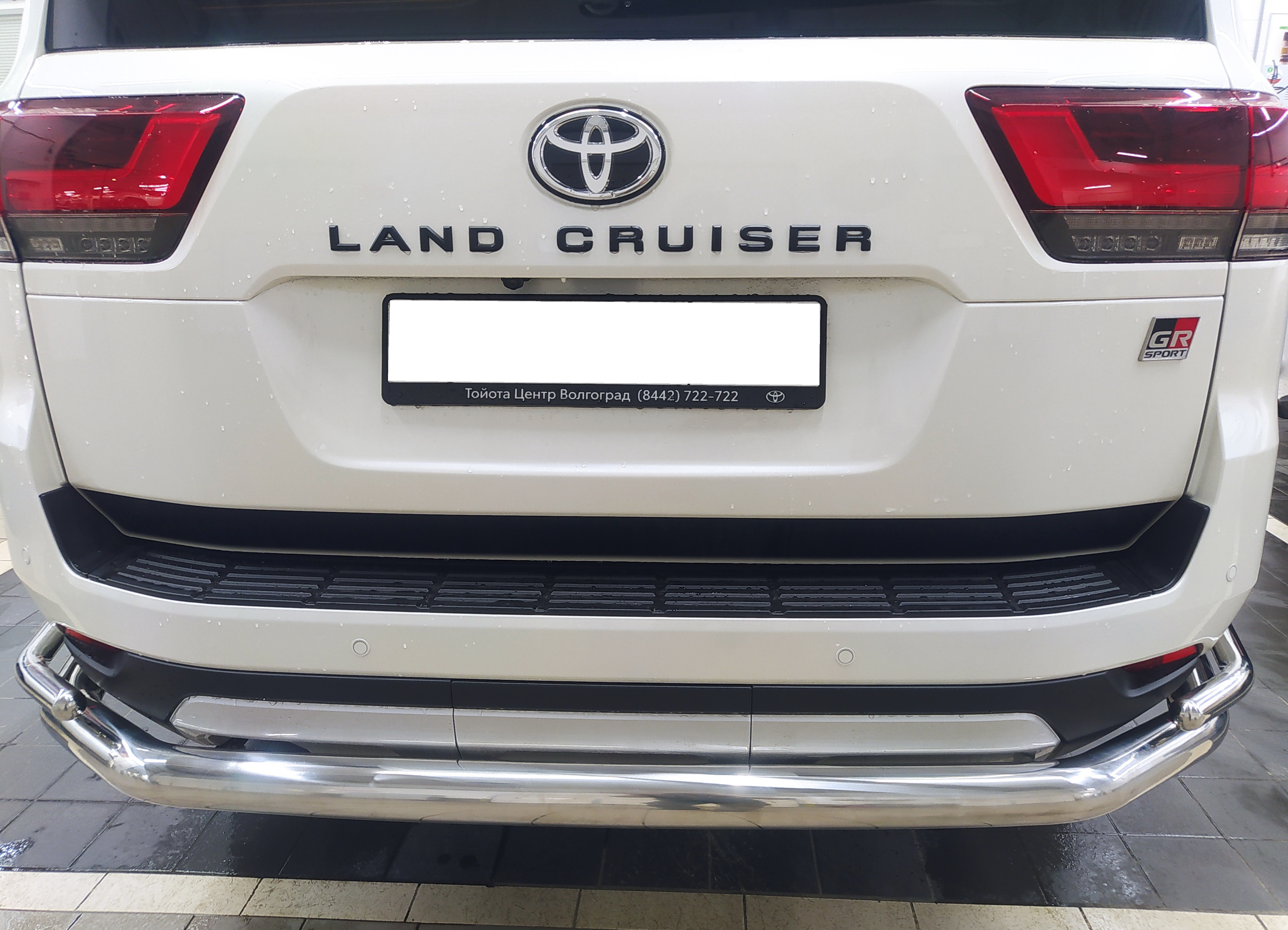 Защита заднего бампера угловая большая двойная для автомобиля Toyota Land Cruiser 300 GR Sport 2021 арт. TLCGRS300.21.21
