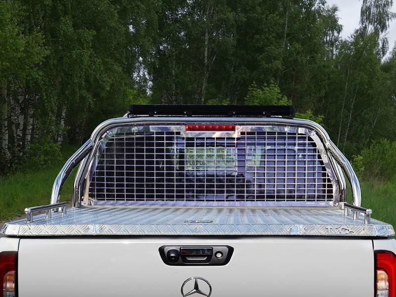 Защита кузова и заднего стекла (для крышки без надписи) 75х42 мм со светодиодной фарой для автомобиля Mercedes-Benz X-Class 2018-, TCC Тюнинг MERXCL18-52