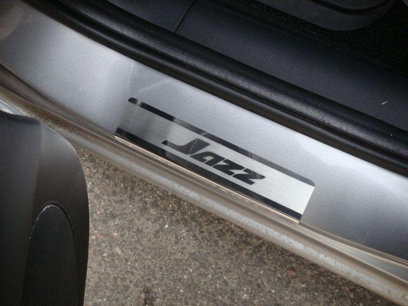 Накладки на внутренние пороги с логотипом на металл для Honda Jazz 5D 2001-2008, Союз-96 HJZ1.31.3156