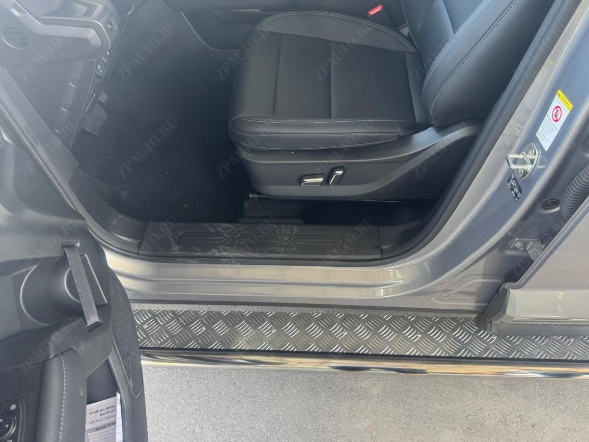 Пороги с накладным листом для автомобиля Haval H7 2025 арт. HVH7.25.41