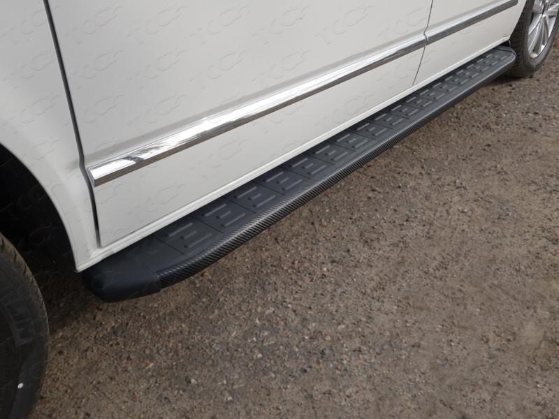 Пороги алюминиевые с пластиковой накладкой (карбон черные) 2120 мм для автомобиля Volkswagen Multivan (T6) 2015- TCC Тюнинг арт. VWMULT15-13BL