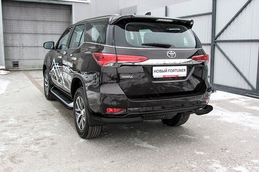 Уголки d76 черные Toyota Fortuner (2015-2023) , Slitkoff, арт. TFOR-009B