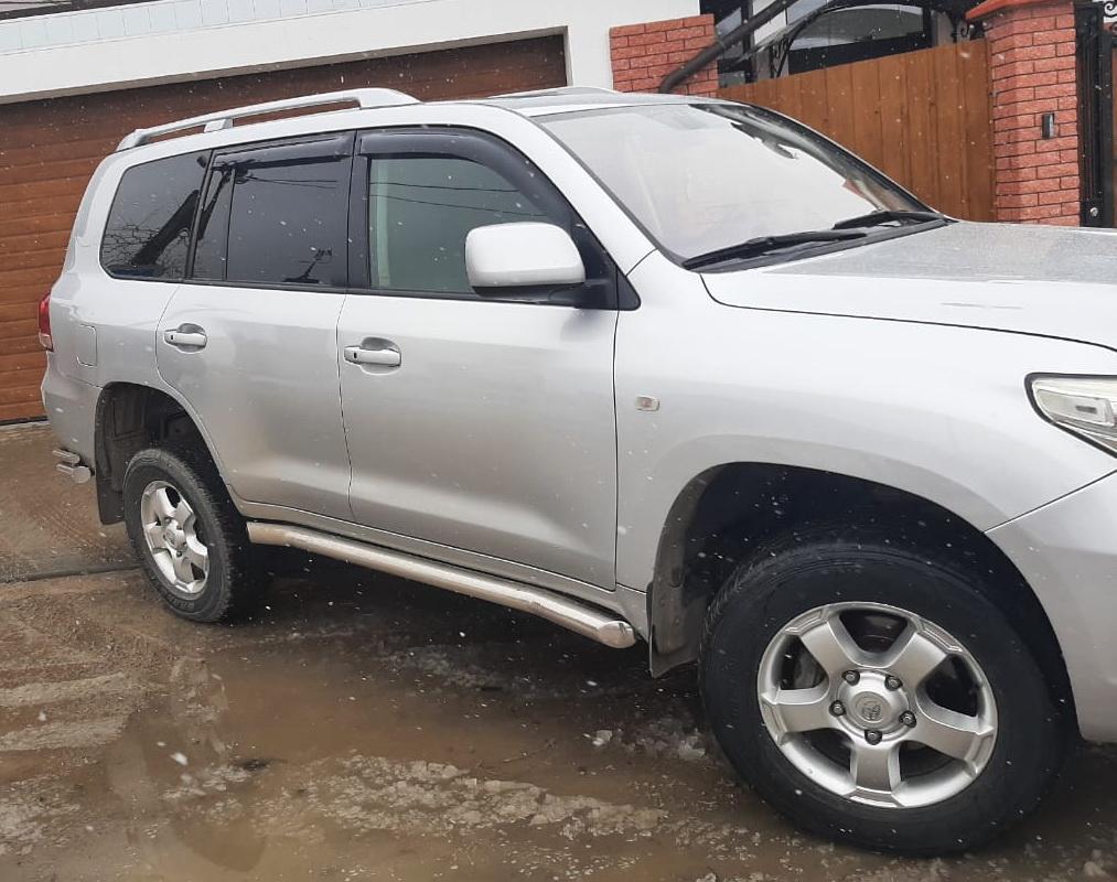 Защита штатного порога для автомобиля Toyota Land Cruiser 200     2007-2012 арт. TLC200.07.33