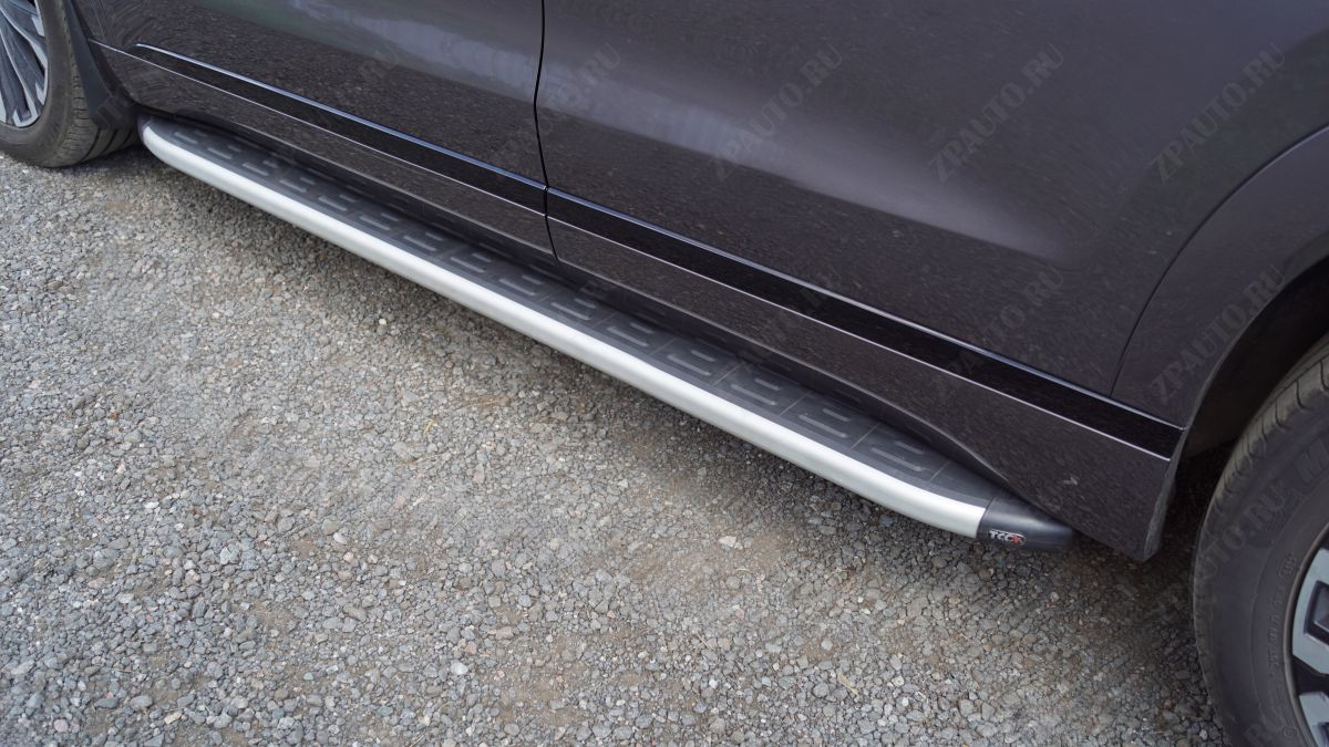 Пороги алюминиевые с пластиковой накладкой 1820 мм Jaecoo J8 2.0L 4WD 2024 арт. JAECOOJ824-06AL