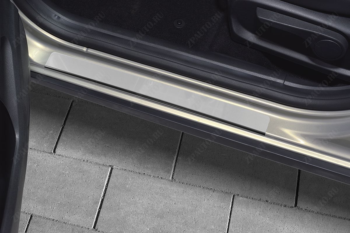 LADA VESTA SW CROSS 2015- Накладки на пороги RUSSTAL (нерж., зеркало) LDVSSW17-01