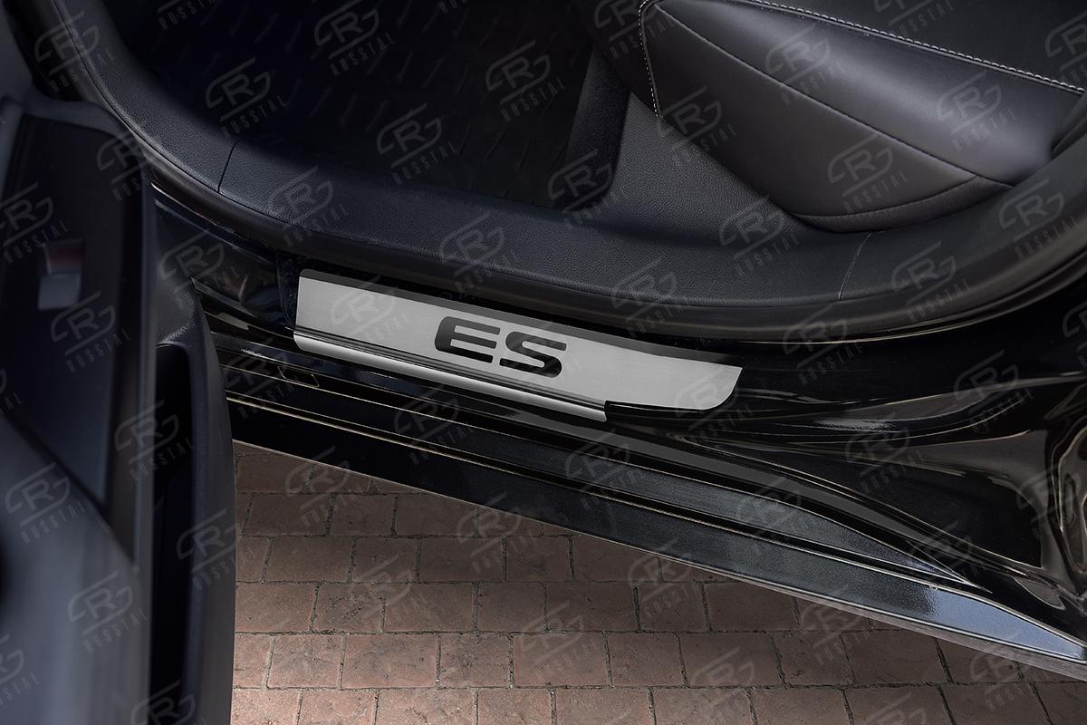 Накладки на пороги RUSSTAL (нерж., шлиф., надпись) LEXES18-03 для LEXUS ES200-ES250-ES350 2018-