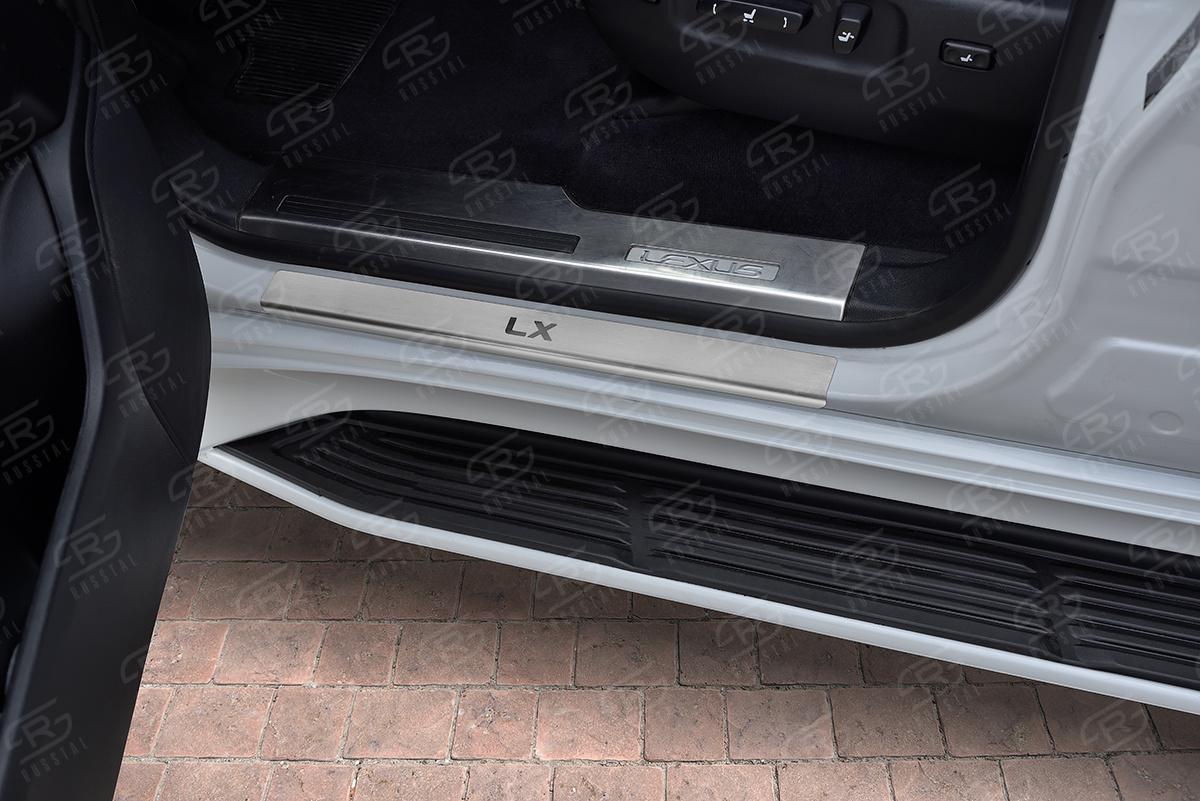 Накладки на пороги RUSSTAL (нерж., шлиф., надпись) LEXLX15-03 для LEXUS LX450d-LX570 (not F-Sport) 2015-