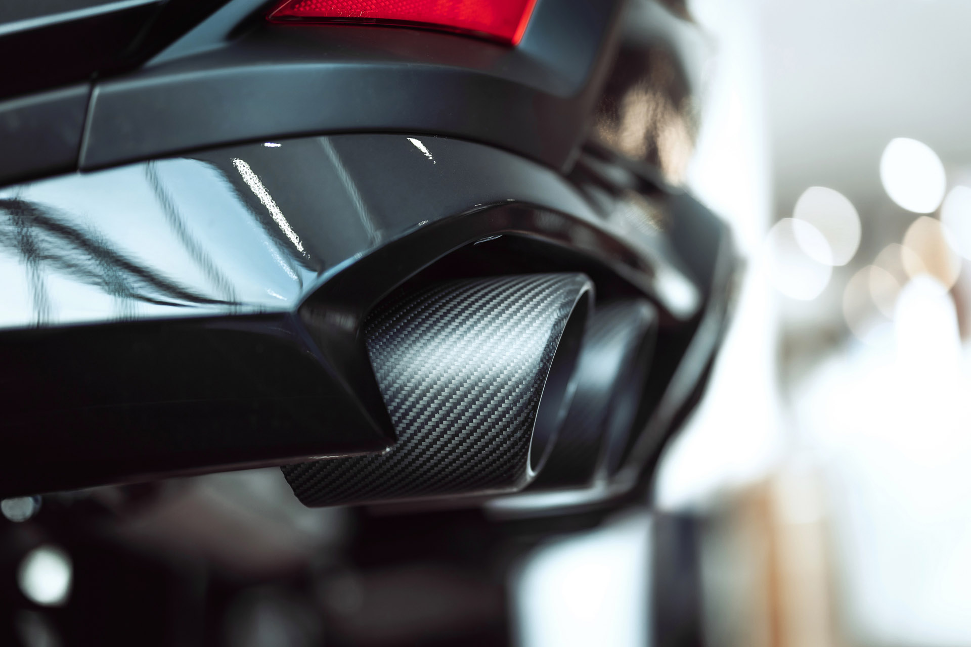 Облицовка заднего бампера в сборе с карбоновыми насадками для Lexus RX 2019-2022, MTR, арт. MTR-AL20-200543