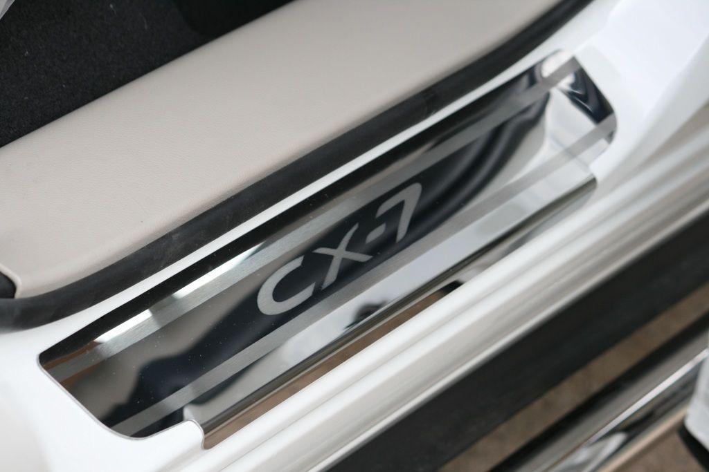 Накладки на внутренние пороги с логотипом вместо пластика для Mazda CX-7 2007, Союз-96 MACX.31.3114