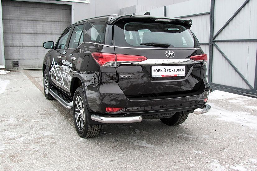 Уголки d76 Toyota Fortuner (2015-2023) , Slitkoff, арт. TFOR-009