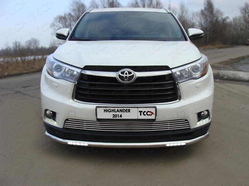 Защита передняя нижняя (с ходовыми огнями) 60,3 мм для автомобиля Toyota Highlander 2014-2016, TCC Тюнинг TOYHIGHL14-21