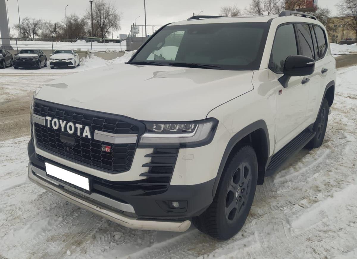 Защита переднего бампера для автомобиля Toyota Land Cruiser 300 GR Sport 2021 арт. TLCGRS300.21.01