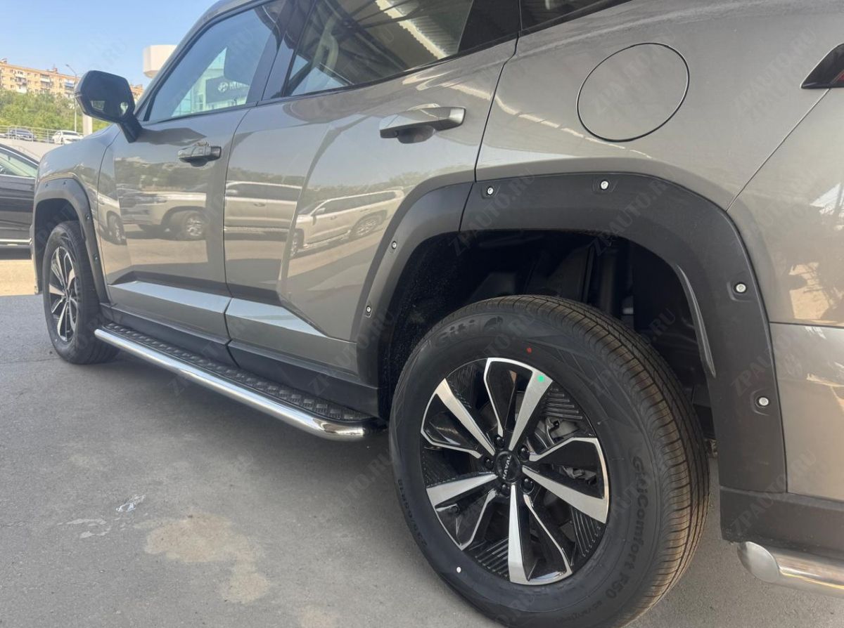 Пороги с накладным листом для автомобиля Haval H7 2025 арт. HVH7.25.41