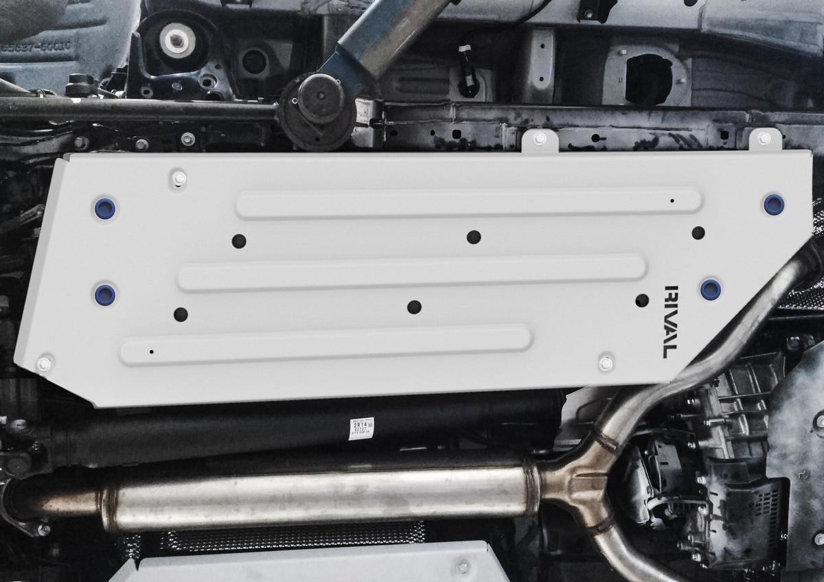 Защита топливного бака Rival для Toyota Land Cruiser 300 2021-н.в., алюминий 6 мм, с крепежом, штампованная, 2 части, 2333.9554.1.6