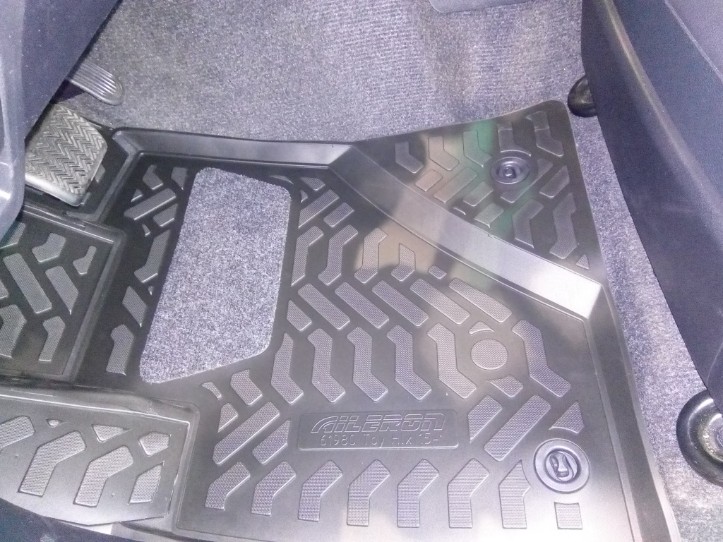 Ковры модельные (высокий борт) для Toyota Hilux (N120/N130) (2015-) (3D с подпятником) , Элерон, арт. 61980