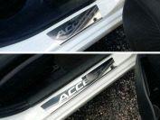 Накладки на пороги (лист зеркальный надпись Accent) для автомобиля Hyundai Accent 2014-2017