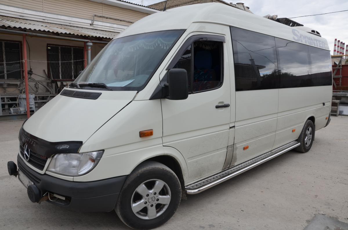 Пороги с накладным листом для автомобиля MERCEDES-BENZ Sprinter 2001. MBS.01.41, Россия