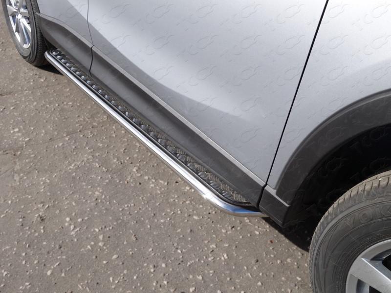 Пороги с площадкой 42,4 мм для автомобиля Mazda CX-5 2015-2016, TCC Тюнинг MAZCX515-09