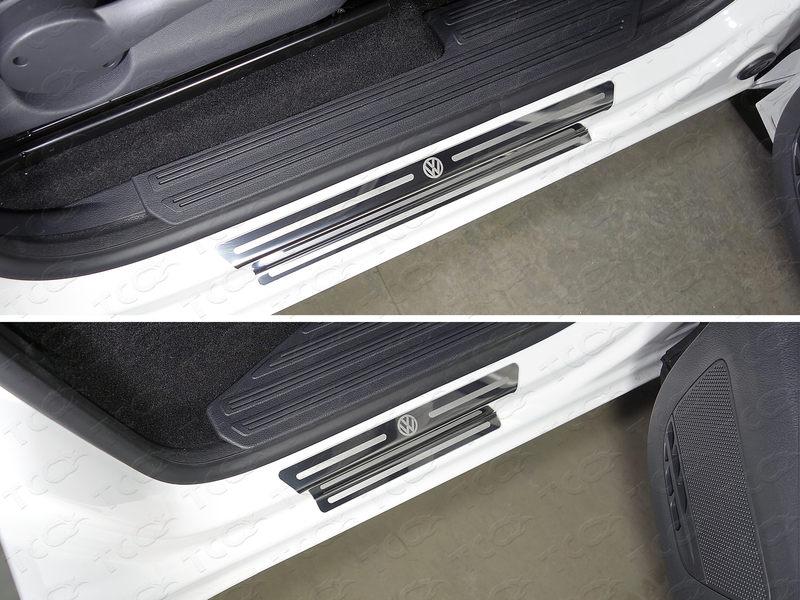 Накладки на пороги (лист зеркальный логотип Volkswagen) для автомобиля Volkswagen Amarok 2016-