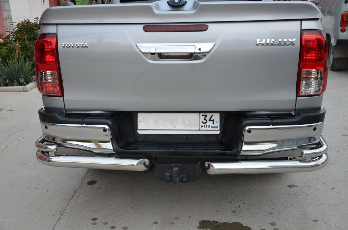 Защита заднего бампера угловая большая для автомобиля TOYOTA Hilux  2018, Россия THL.18.20-1