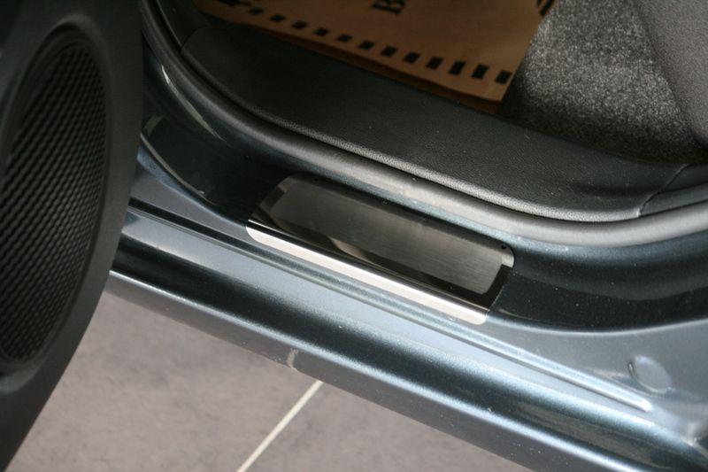 Накладки на внутренние пороги с логотипом на металл для Mazda 2 2008, Союз-96 MAZ2.31.3110