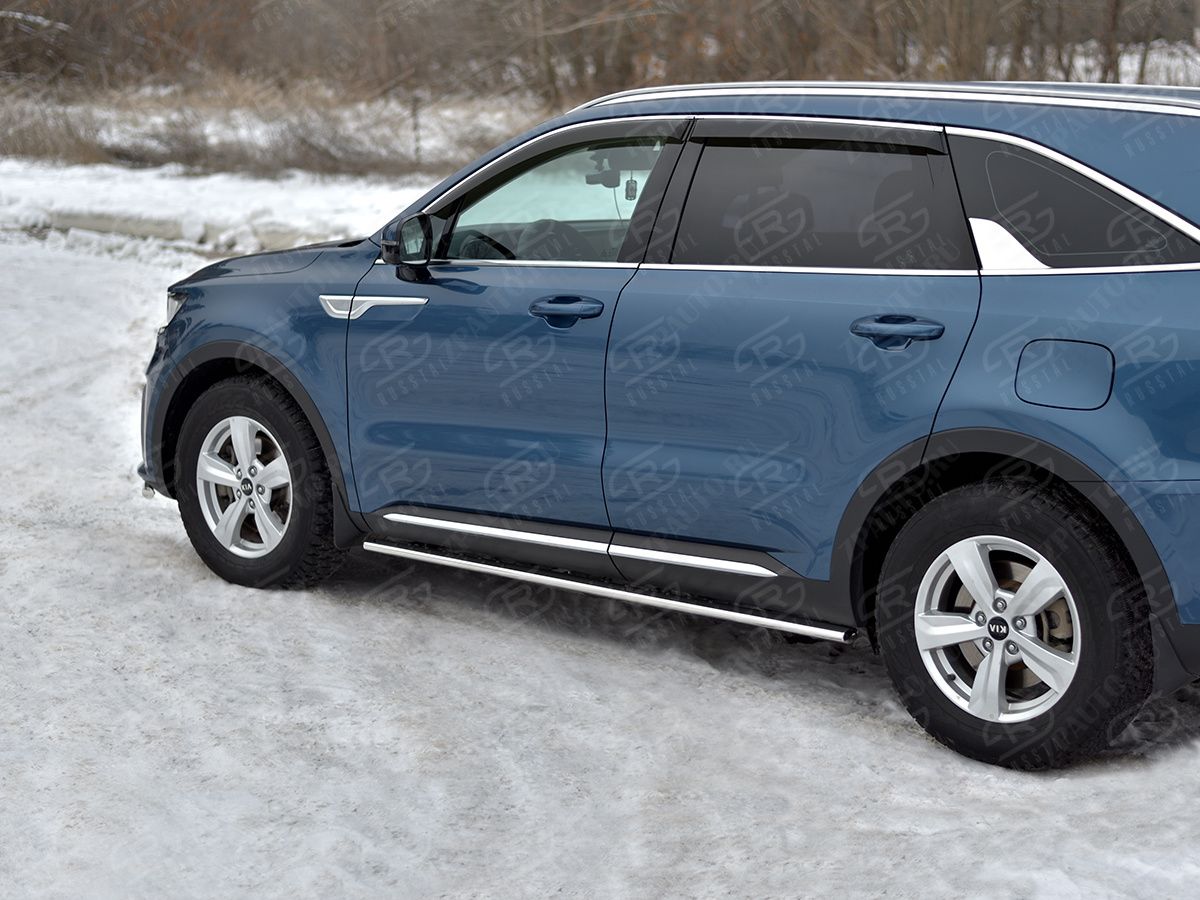 KIA SORENTO 2020- Пороги труба 75х42 овал с проступью KSORO-004019