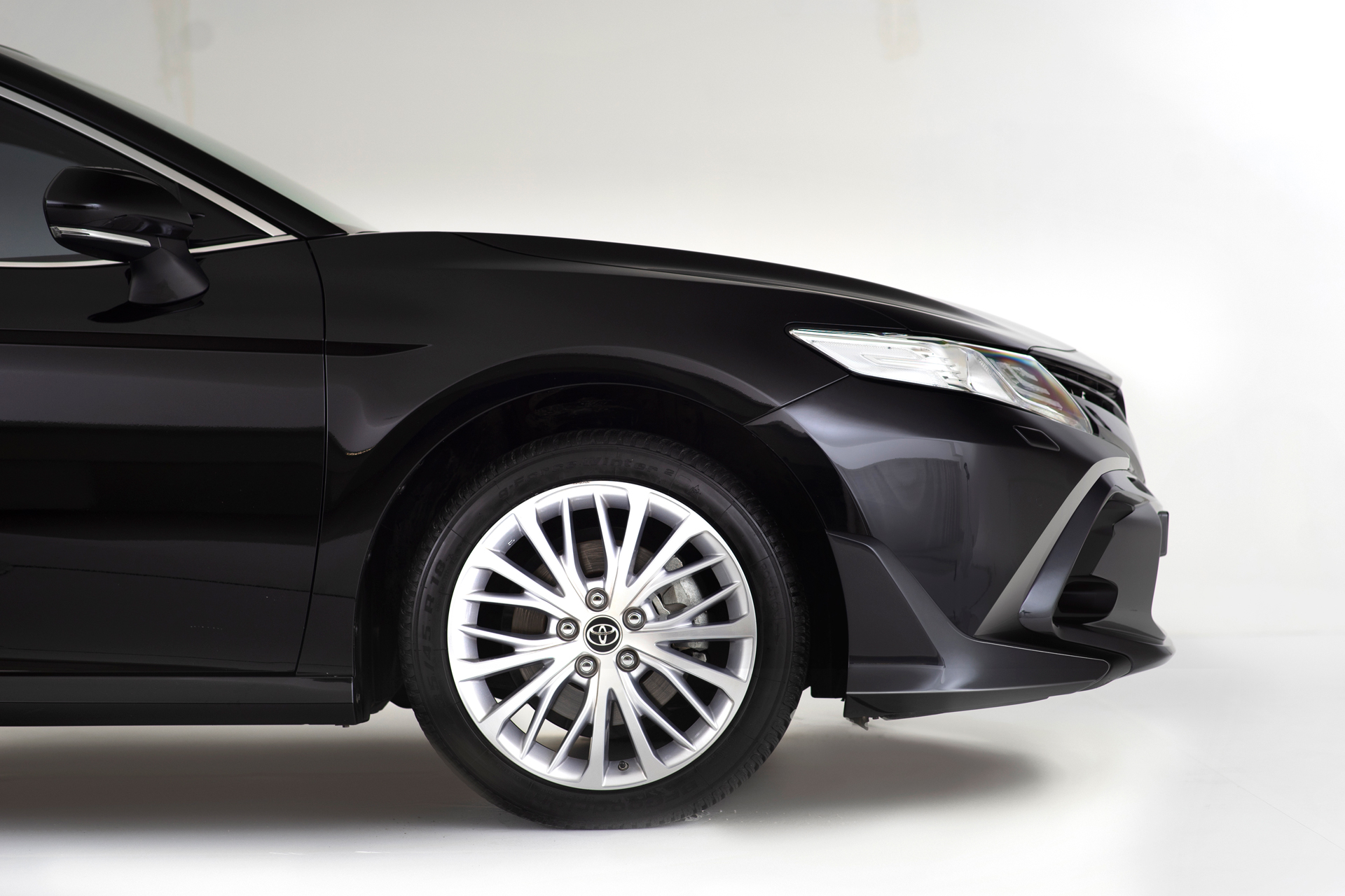 Комплект в сборе для переднего бампера Toyota Camry 2017—2021 2017-2021, MTR, арт. MTR-V70-180432