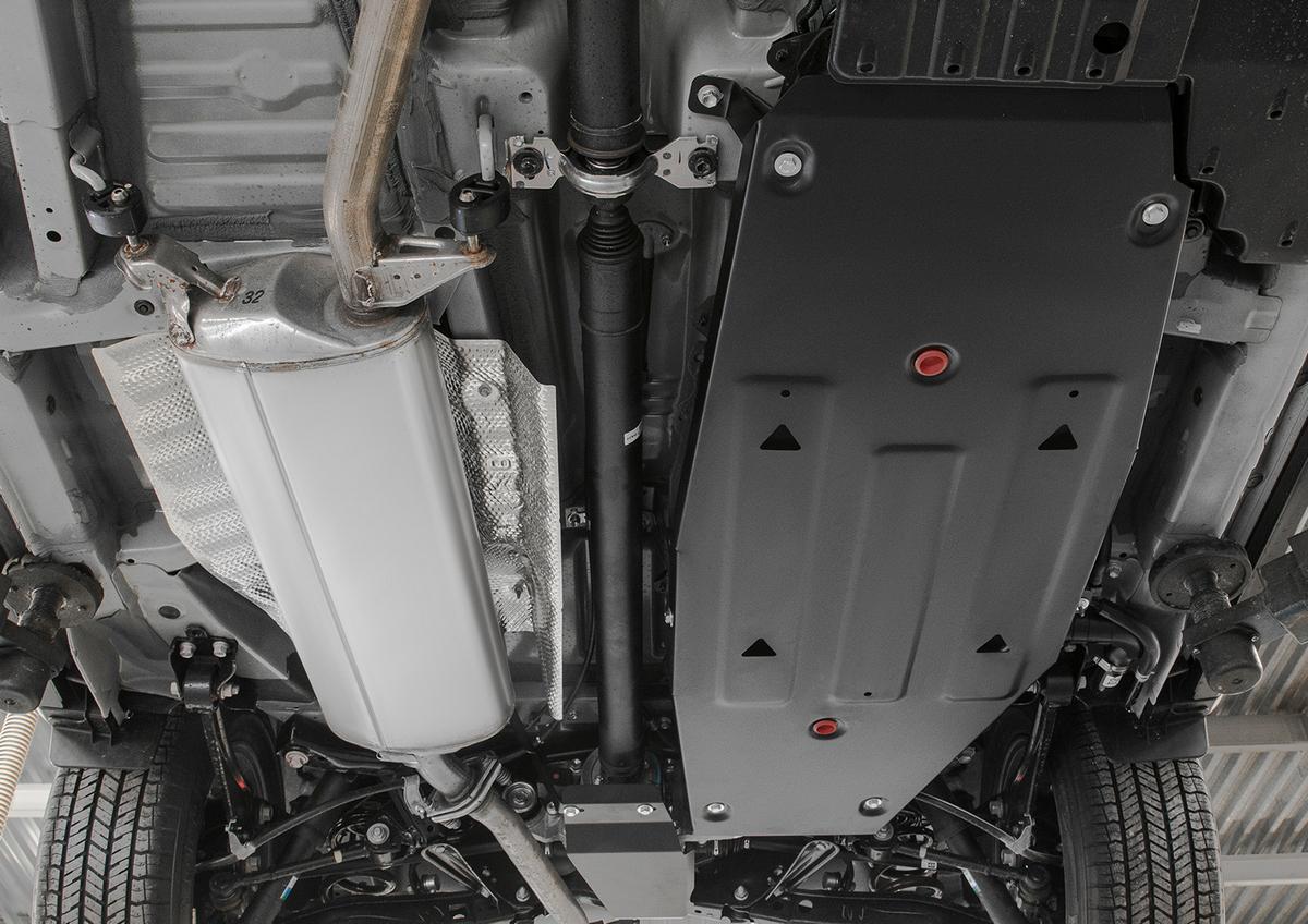 Защита топливного бака АвтоБроня для Toyota RAV4 CA40 (V - 2.0; 2.2D; 2.5) 2012-2019, штампованная, сталь 1.8 мм, с крепежом, 111.05779.1