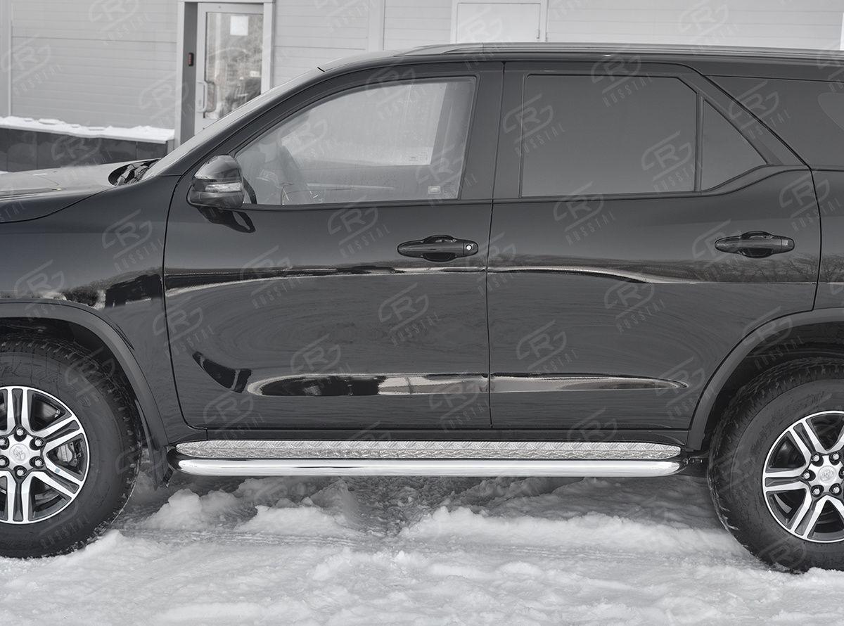 Пороги труба d57 с листом вариант 2 на Toyota Fortuner 2017, Slitkoff TFL-0028832