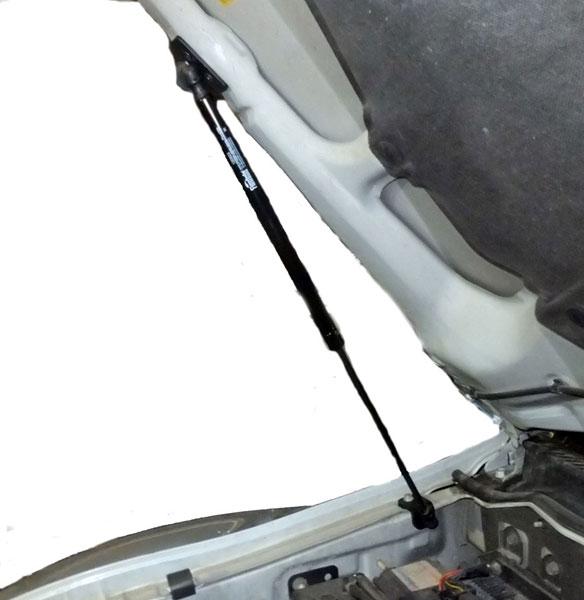 Упоры капота Mitsubishi Pajero III, Autoinnovation upr-02-04