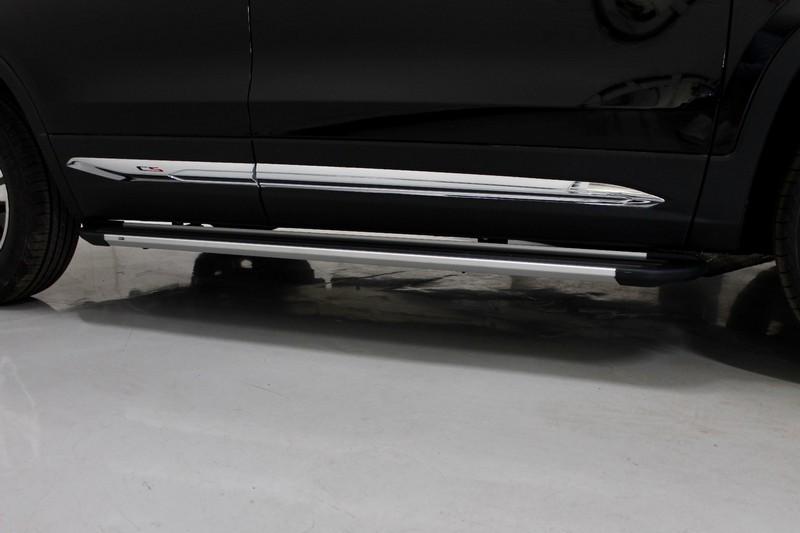 Пороги алюминиевые "Slim Line Silver" 1720 мм для автомобиля Changan CS75 FL 2020 арт. CHANCS7520-25S