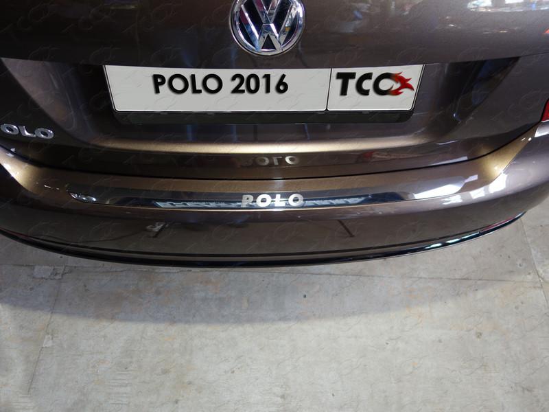 Накладка на задний бампер (лист зеркальный надпись Polo) для автомобиля Volkswagen Polo 2016-
