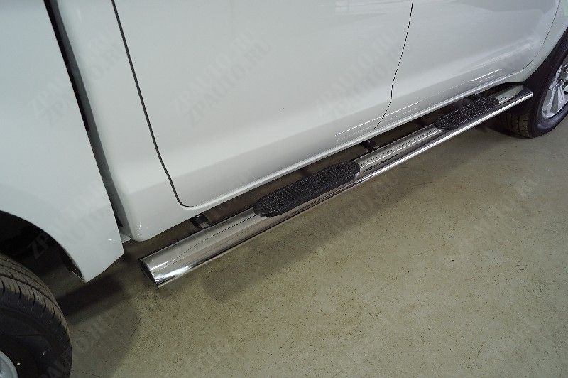 Пороги овальные с накладкой 120х60 мм JAC T8 Pro 4WD 2.4T МКПП 2023- арт. JACT8P23-01