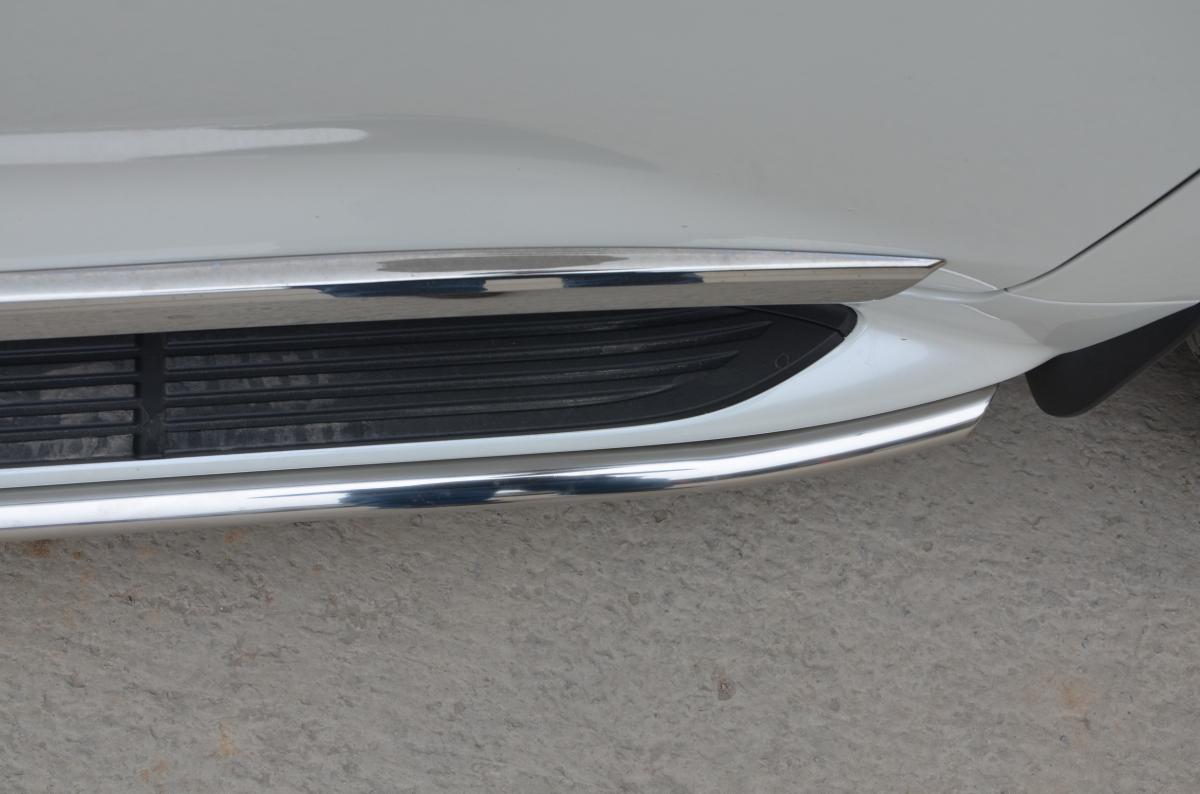 Защита штатного порога сбоку для автомобиля Toyota Land Cruiser 200 Executive  Lounge 2020 (обновленный) арт. TLCEL200.20.30-1