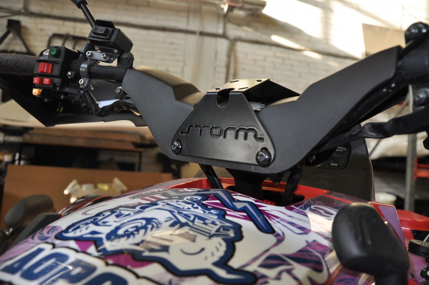 Кронштейн навигатора для Русская Механика 800 DUO 2018-, сталь 2,5 мм, STORM, арт. MP 0519