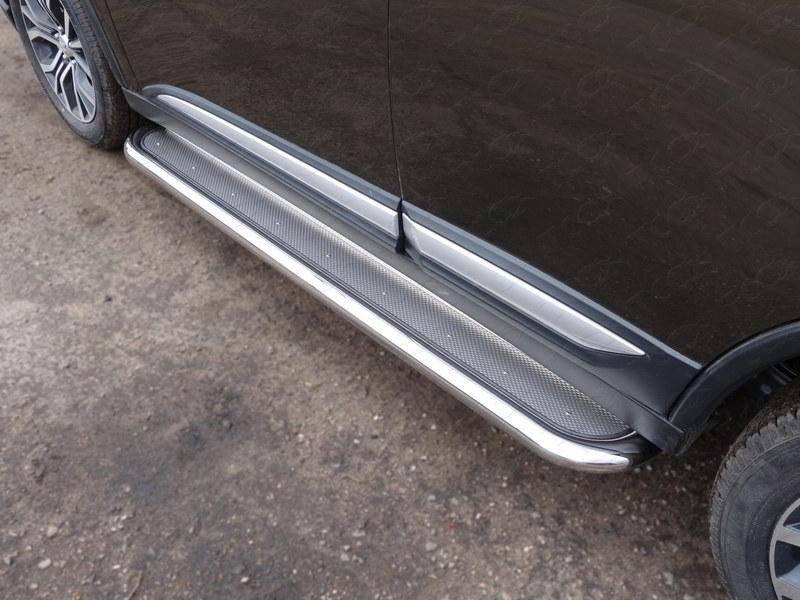 Пороги с площадкой (нерж. лист) 60,3 мм для автомобиля Mitsubishi Outlander 2018-, TCC Тюнинг MITOUT18-26