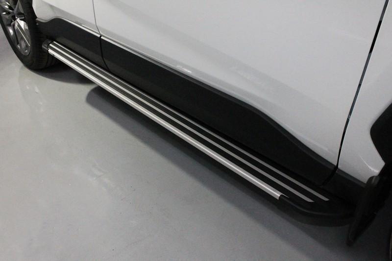 Пороги алюминиевые "Slim Line Silver" 1720 мм для автомобиля Toyota RAV4 2019 арт. TOYRAV19-24S, TCC Тюнинг