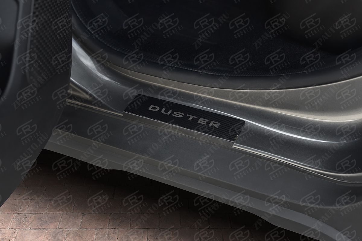 RENAULT DUSTER 2021- Накладки на пороги RUSSTAL (нерж.,карбон,надпись) RND21-06