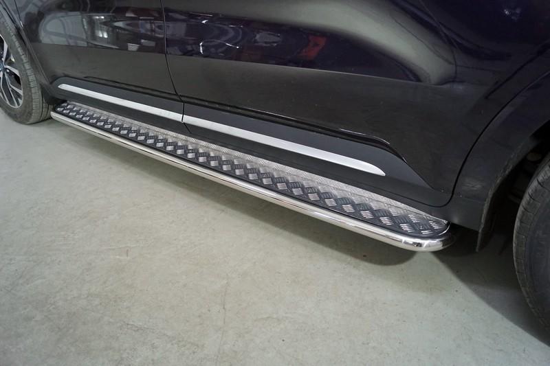 Пороги с площадкой 42,4 мм для автомобиля Kia Carnival (2WD) 2.2D 2021- TCC Тюнинг арт. KIACAR21-25